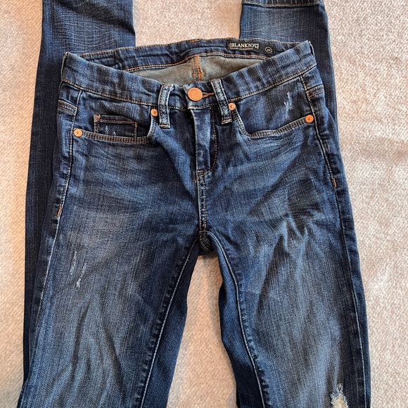 BlankNYC Jeans Dark Wash Skinny Jeans - Picture 3 of 4